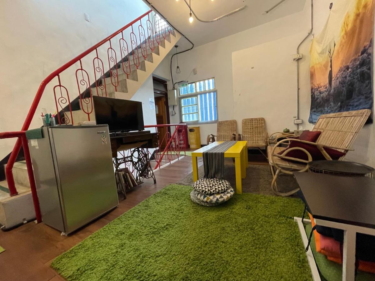 Appartamento 小心沙發背包客棧 Chenggong Esterno foto